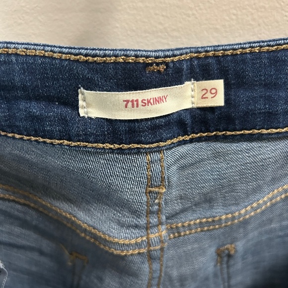 Levi 711 Skinny - Picture 2 of 5